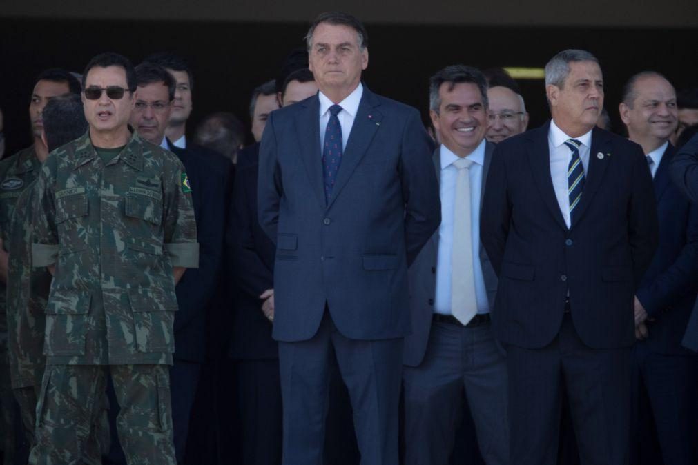Jair Bolsonaro diz que brasileiros estão chocados com a supressão das liberdades