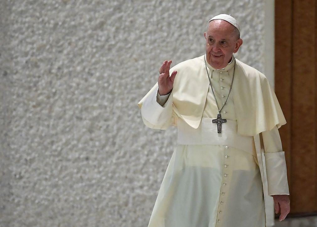 Papa lamenta hipocrisia na igreja