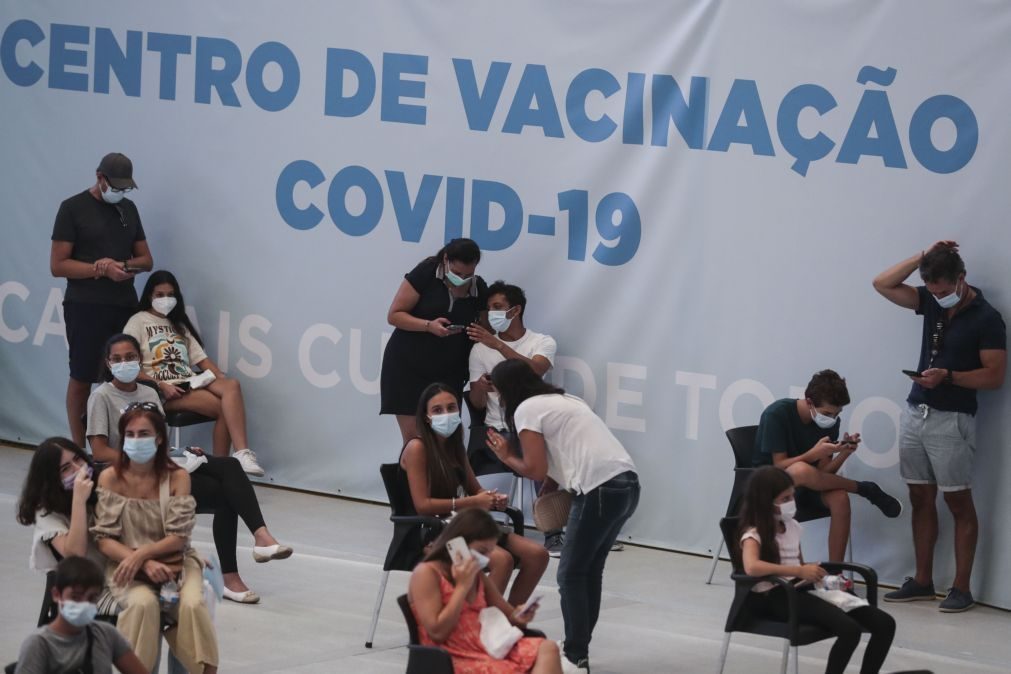 Covid-19: Portugal tem 72% da população com a vacinação completa