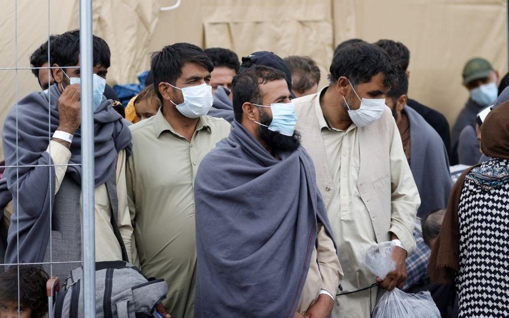 Afeganistão: Pentágono admite incapacidade de retirar todos os civis pretendidos