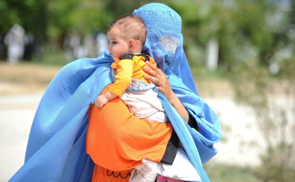 Afeganistão: Mais 20 cidadãos refugiados chegam hoje a Portugal