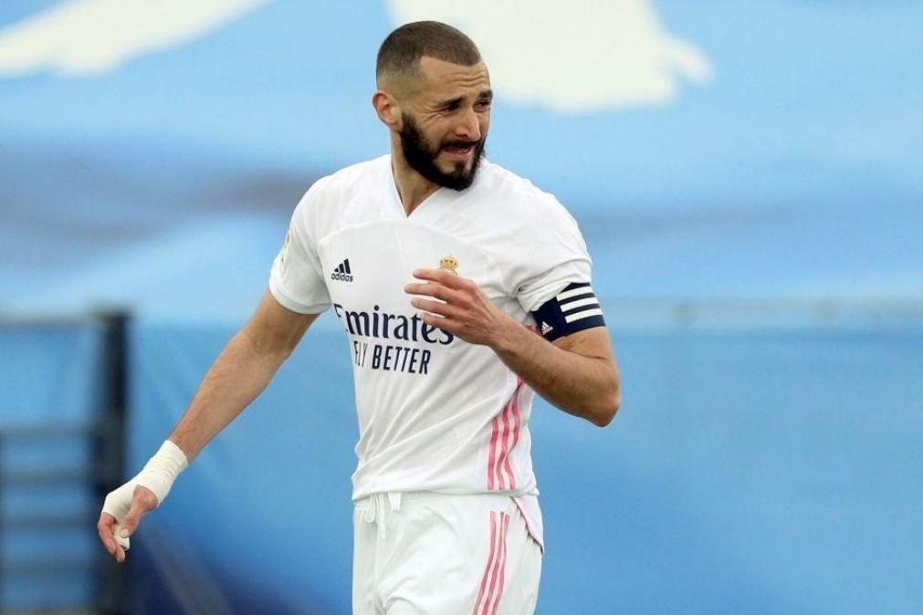 Benzema condenado a um ano de prisão por chantagem sexual a Valbuena