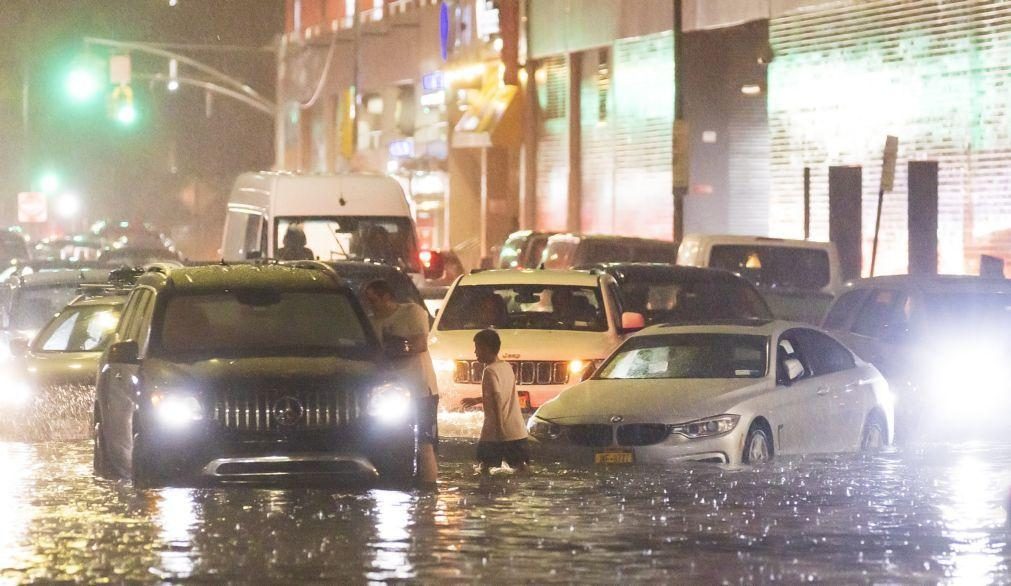 Pelo menos sete mortos nas inundações em Nova Iorque -- polícia
