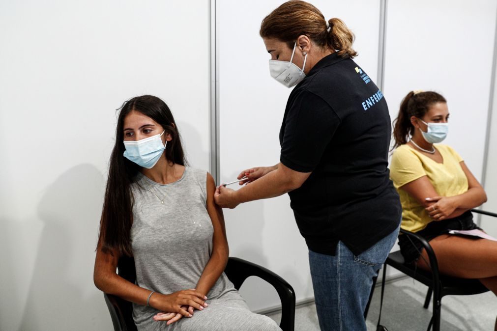 Covid-19: Mais de 14 mil suspeitas de reações adversas às vacinas registadas em Portugal