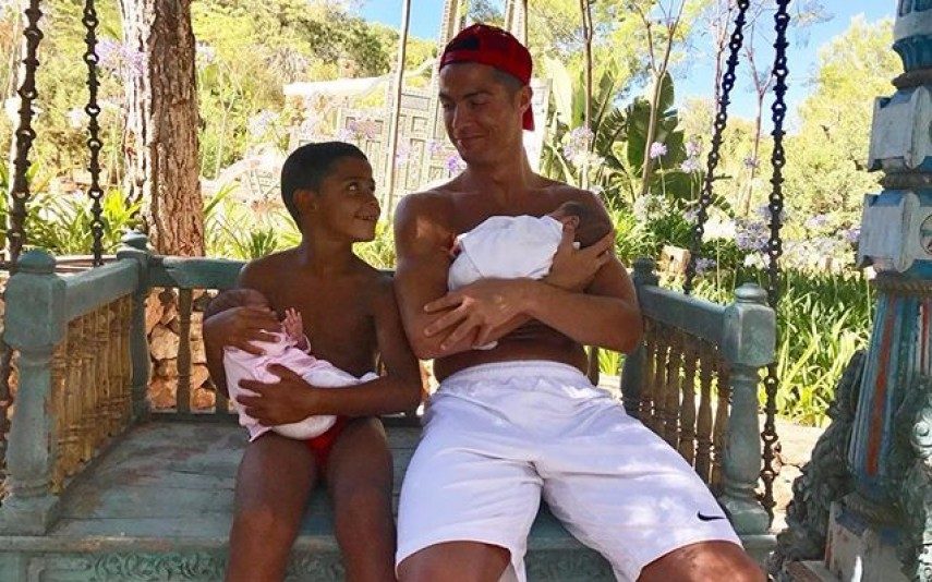 Lei não permitiria que gémeos de Ronaldo nascessem em Portugal