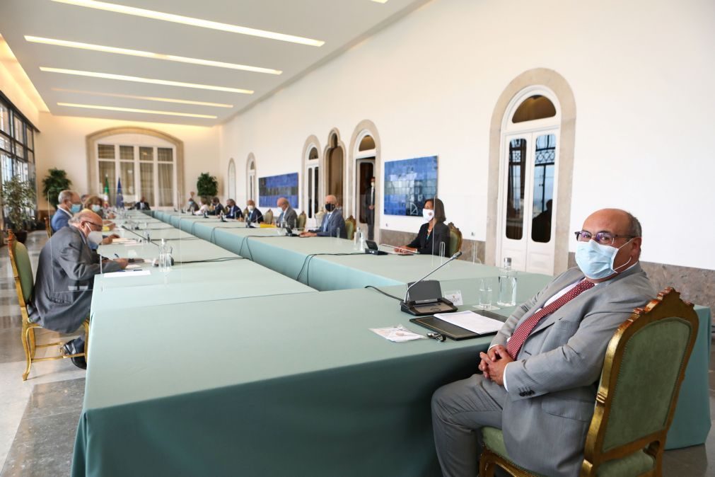 Reunião do Conselho de Estado começou cerca das 15:15 com quatro ausências