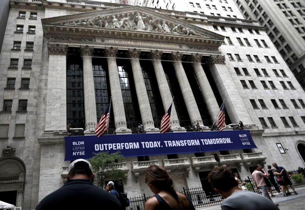 Wall Street encerra em terreno negativo pelo quarto dia consecutivo