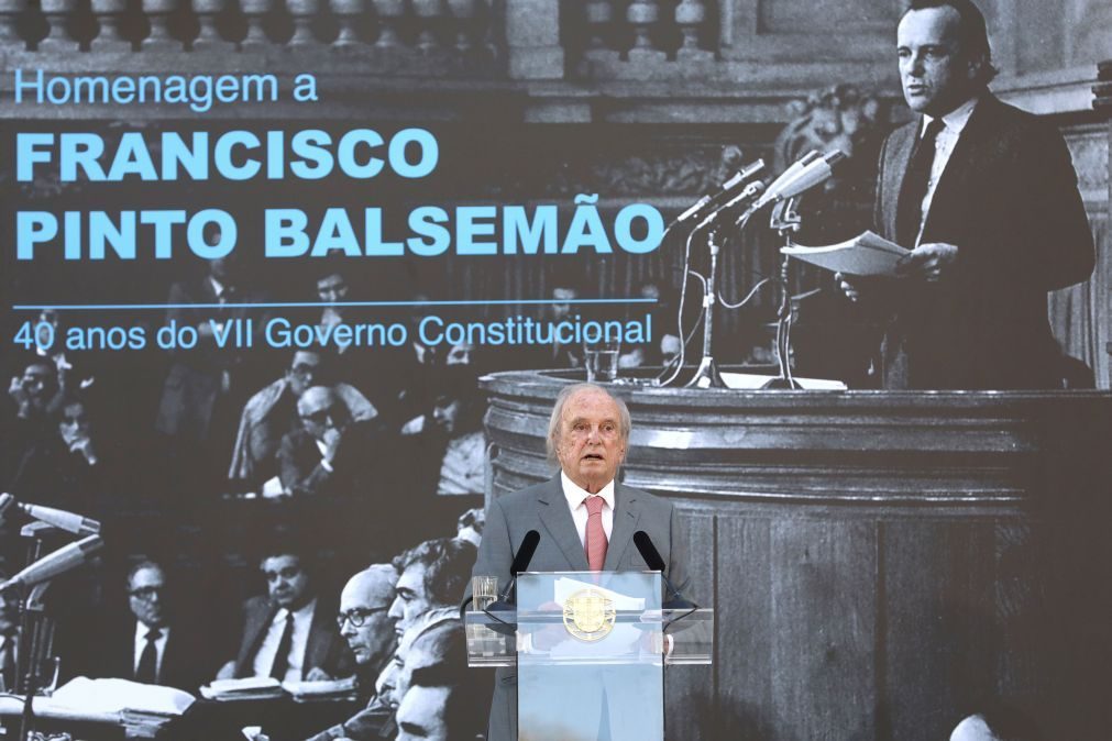 Sampaio: Balsemão enaltece perda de um dos maiores estadistas e de um amigo 