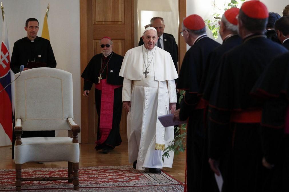 Papa pede na Eslováquia esforços para uma Europa livre de ideologias