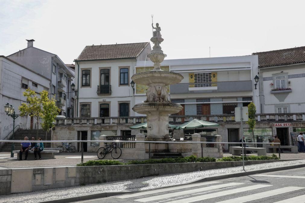 Chuva intensa causa inundações em ruas, empresas e estabelecimentos de Ovar