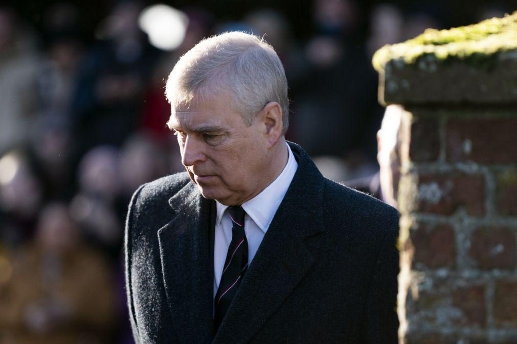 Justiça britânica valida queixa contra príncipe André por abusos sexuais