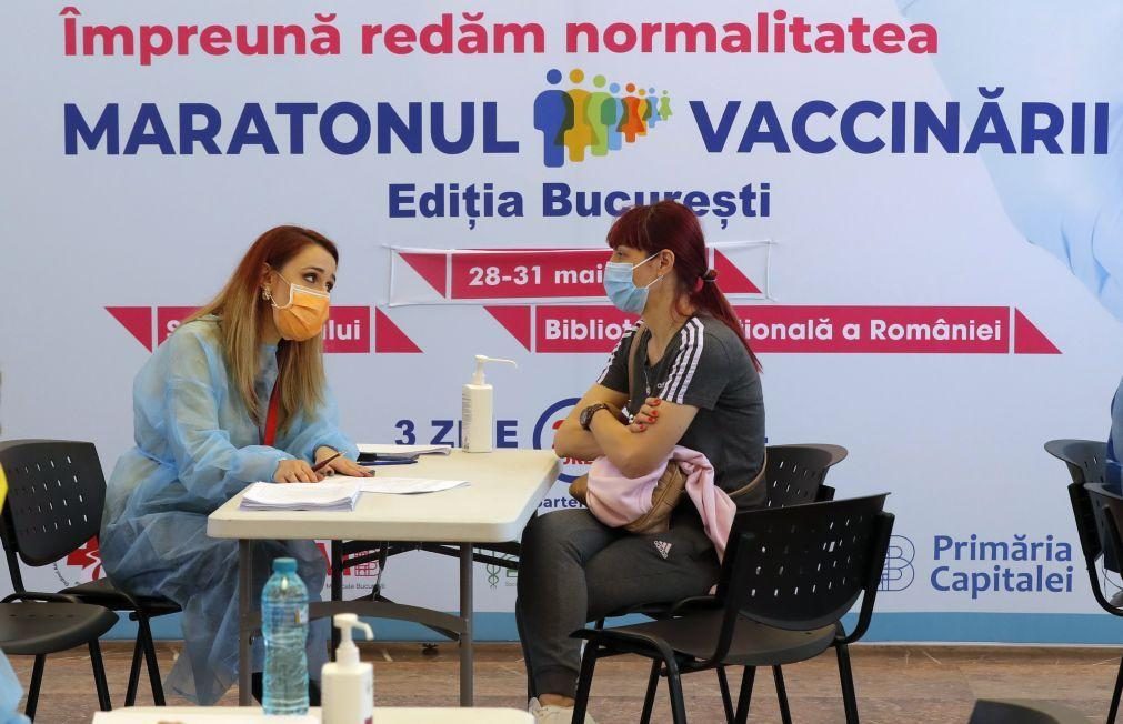 Covid-19: Roménia promove vacinação com lotaria e prémios elevados