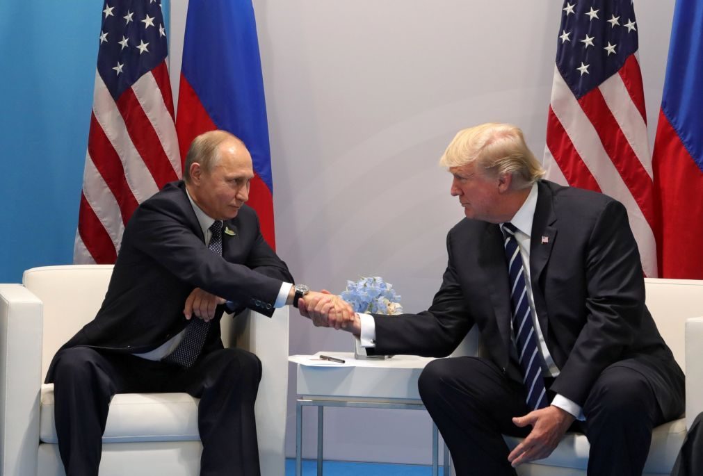 Kremlin nega que Trump e Putin tenham mantido encontro