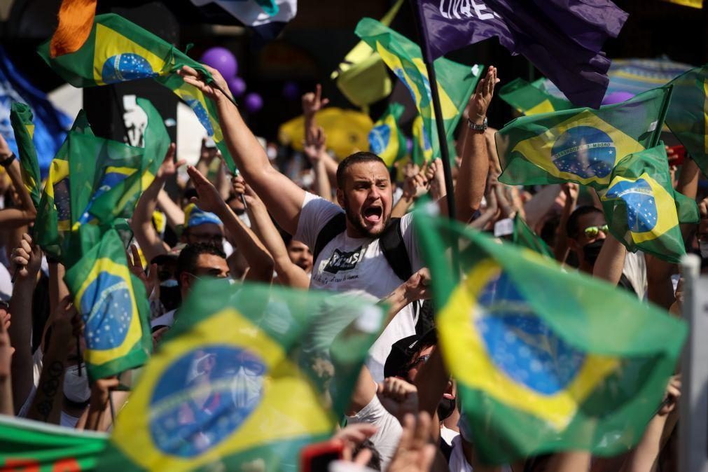 Desconfiança dos brasileiros nas instituições aumentou