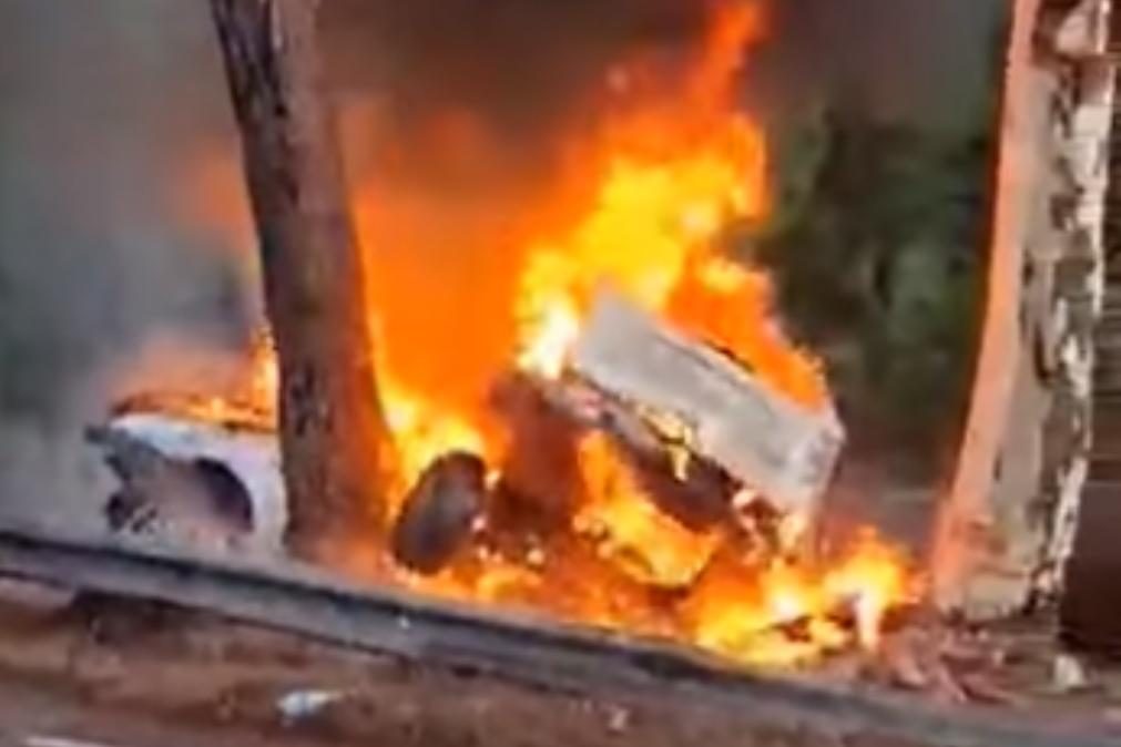 Três mortos em despiste seguido de incêndio de veículo no Montijo [vídeo]