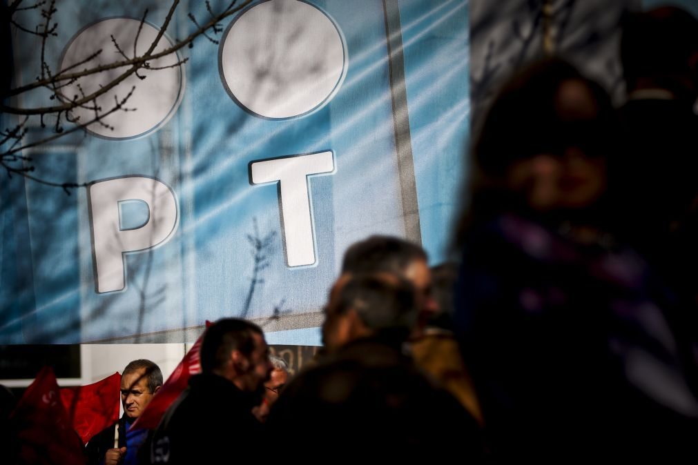 Cerca de 40 pessoas assinalam arranque da greve na PT em Lisboa