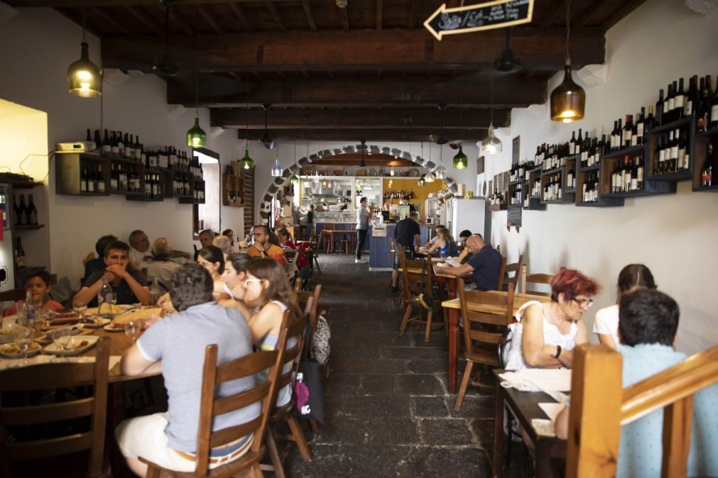 Covid-19: Restaurantes nos Açores sem restrições de horário ou lotação a partir de hoje