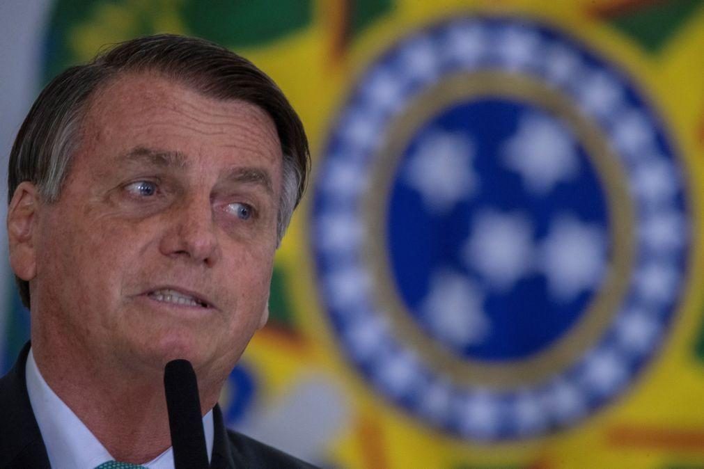 Jair Bolsonaro cita problemas da Venezuela para desqualificar Lula da Silva