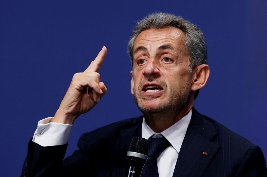 Ex-Presidente francês Nicolas Sarkozy condenado por financiamento ilegal