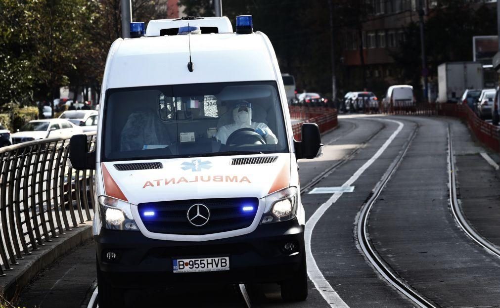 Pelo menos nove mortos em incêndio num hospital na Roménia