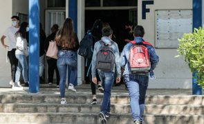 Estado condenado a pagar indemnização a criança que caiu sobre ferro no recreio da escola em Braga