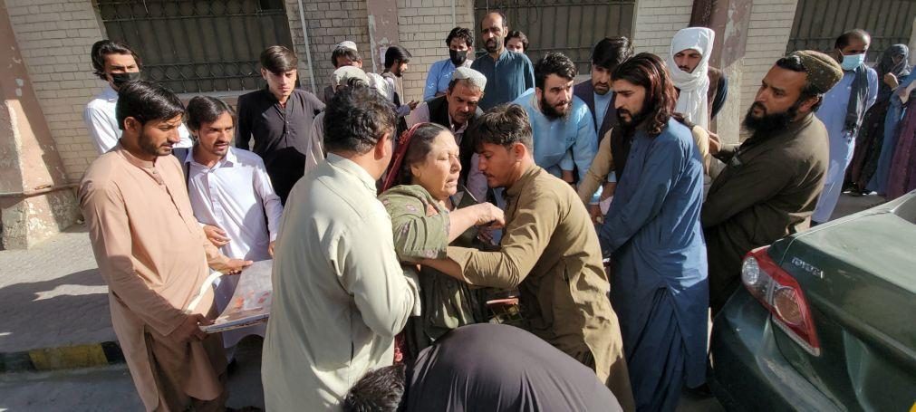 Violento sismo no sudoeste do Paquistão fez 20 mortos e 200 feridos
