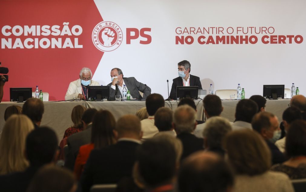 José Luís Carneiro reeleito secretário-geral adjunto do PS com 91% dos votos