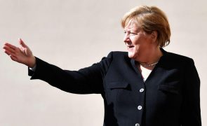Merkel diz que segurança de Israel vai manter-se uma prioridade alemã