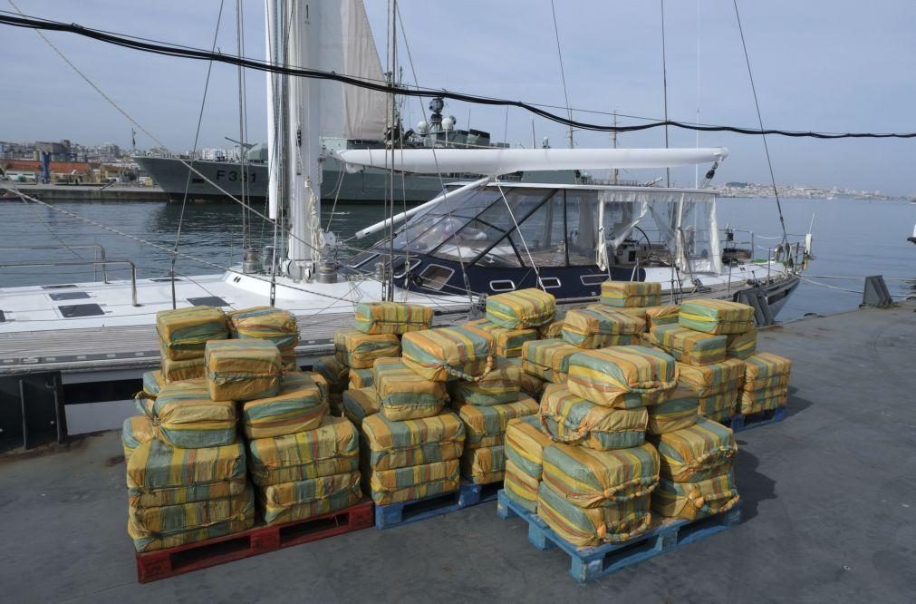 Traficantes detidos em veleiro com 5,2 toneladas de cocaína ao largo da costa portuguesa