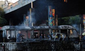 Síria: 27 mortos em atentado em Damasco e bombardeamentos em zona rebelde