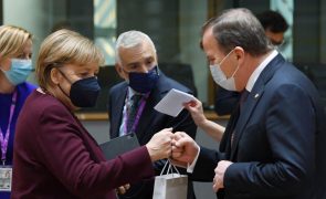 Líderes europeus prestam homenagem ao espírito de compromisso de Angela Merkel