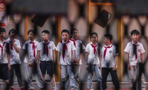 Covid-19: China começa a vacinar crianças dos 3 aos 11 anos