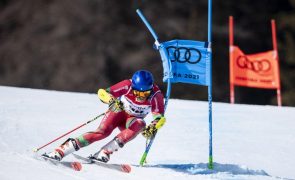 Três atletas disputam uma vaga no esqui alpino para estarem nos Jogos Olímpicos