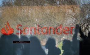 Tribunal decide a favor do Santander na providência cautelar contra despedimentos