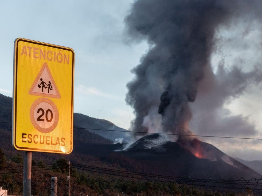Emissões de dióxido de enxofre de vulcão Cumbre Vieja preocupam autoridades