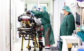 Covid-19: Incidência acumulada e hospitalizações sobem na Alemanha