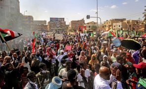 Dois mortos nos protestos contra golpe militar no Sudão - Sindicato de Médicos