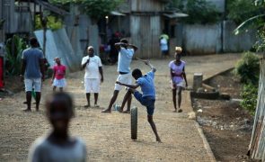 Covid-19: São Tomé e Príncipe decreta estado de alerta e autoriza atividades noturnas