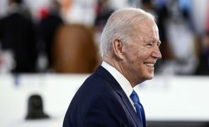 Joe Biden  com teste negativo à covid-19 após porta-voz ter sido infetada