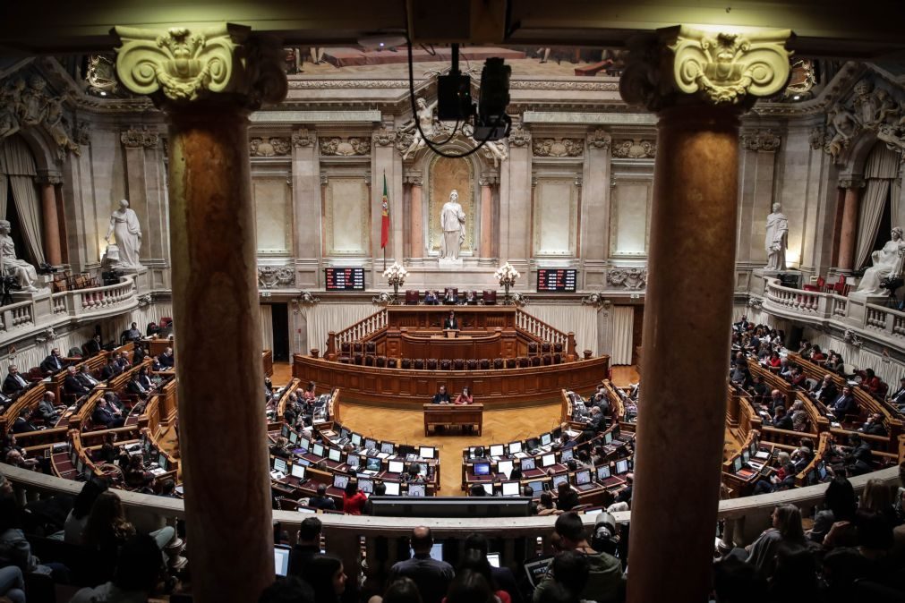 Parlamento aprova novo decreto sobre eutanásia por maioria após veto do PR