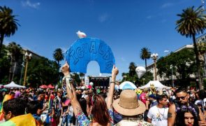 Orgulho LGBTIQ volta a marchar em Buenos Aires e exige lei mais abrangente