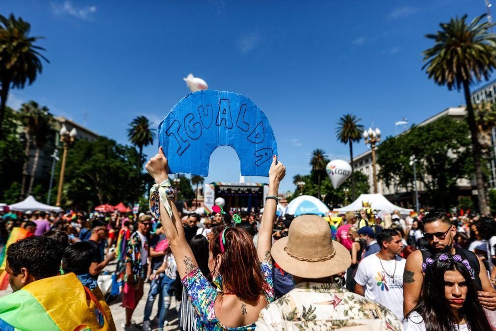 Orgulho LGBTIQ volta a marchar em Buenos Aires e exige lei mais abrangente
