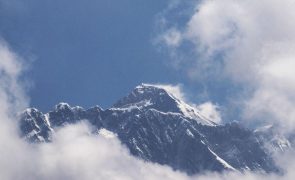 Atleta de Almeirim vai subir o Everest de bicicleta para ajudar nepaleses desfavorecidos