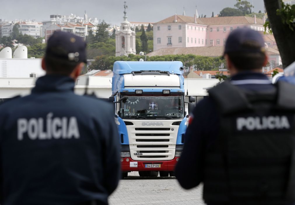 Detido um PSP no caso de suspeitas de tráfico em missões militares portuguesas