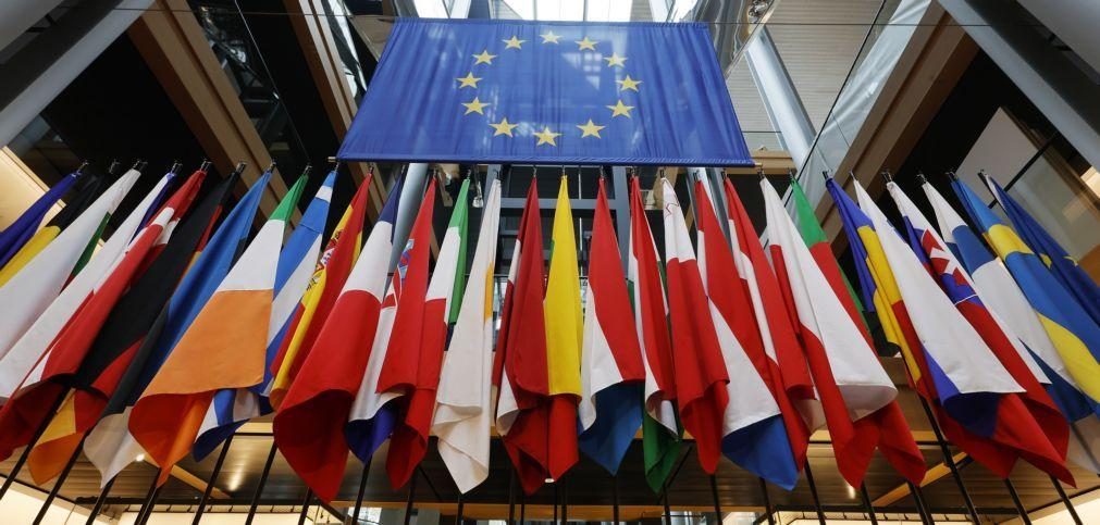 Eurodeputados aprovam legislação que obriga multinacionais a declararem impostos na UE