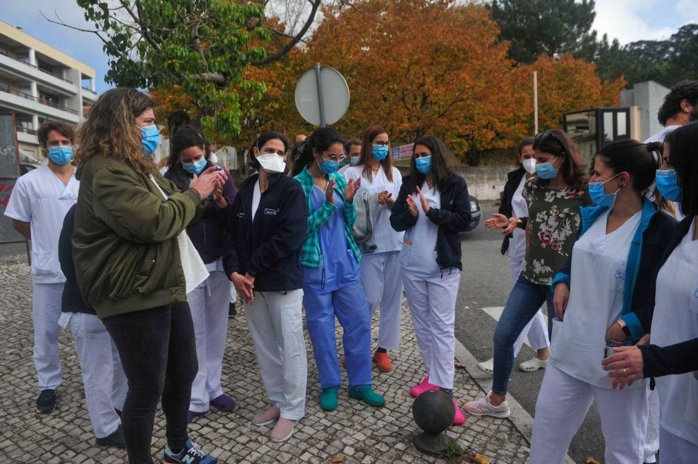 Enfermeiros em protesto pela falta de profissionais nas Urgências das Caldas da Rainha