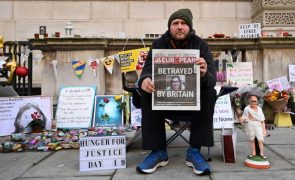 Marido de britânico-iraniana detida no Irão termina greve de fome de 21 dias