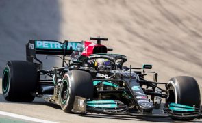 Hamilton bate Verstappen e vence Grande Prémio do Brasil de Fórmula 1