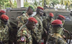 Guiné-Conacri: Líder da junta militar nega crise e afasta intervenção da CEDEAO