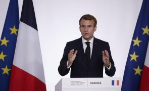 Macron diz a Putin que Paris pretende defender integridade territorial da Ucrânia